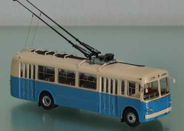 ЗиУ-7 2-дверный троллейбус