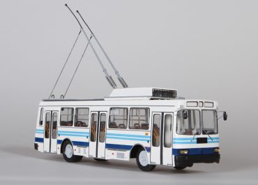 ЛАЗ-52522 3-дверный троллейбус