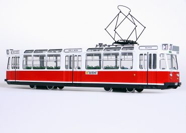 ЛМ-68 «Аквариум» 3-дверный трамвай