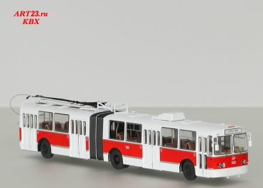 ЗиУ-10, ЗиУ-683Б и 683В 4-дверный троллейбус