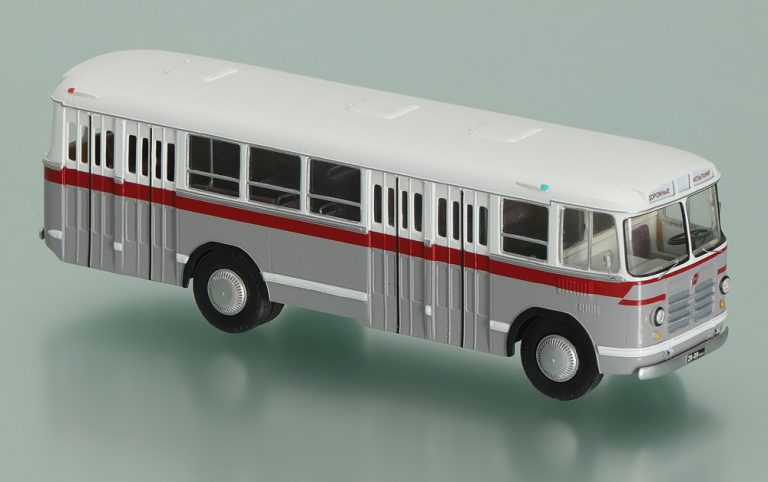 ЛиАЗ-Э676 опытный городской автобус на шасси автобуса ЗиЛ-158