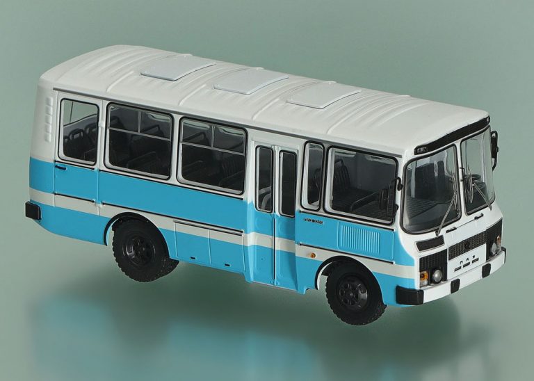 ПАЗ-3205 пассажирский автобус