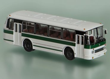 ЛАЗ 695Р пассажирский автобус с улучшенной отделкой на базе ЛАЗ-695Н