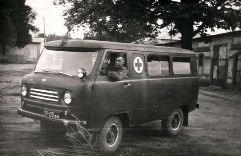 УАЗ-450А фургон медицинской службы
