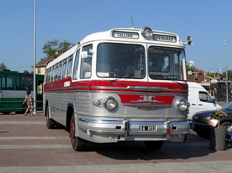 ЗиС, ЗиЛ-127 «Симферополь-Киев» междугородний советский автобус