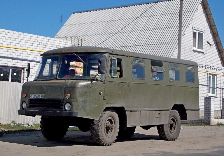 38АС на шасси ГАЗ-66-04 пассажирский армейский автобус