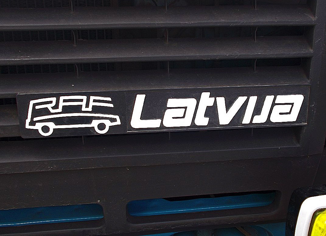 РАФ-22038 «Латвия» микроавтобус на агрегатах ГАЗ-24-10 — Каталог К.В.Х.