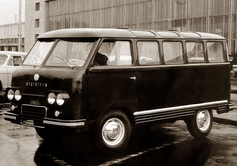 РАФ-978 «Spriditis» опытный микроавтобус