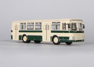 ЛиАЗ-677 городской автобус