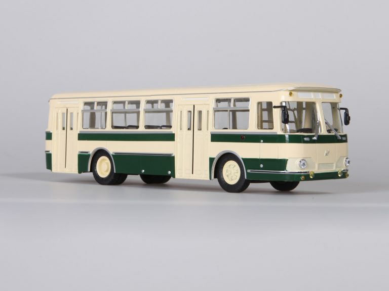 ЛиАЗ-677 городской автобус