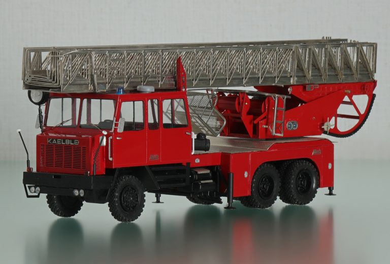 Metz DL 60 плюс 2 пожарная механическая автолестница на шасси Kaelble KDV 400-2