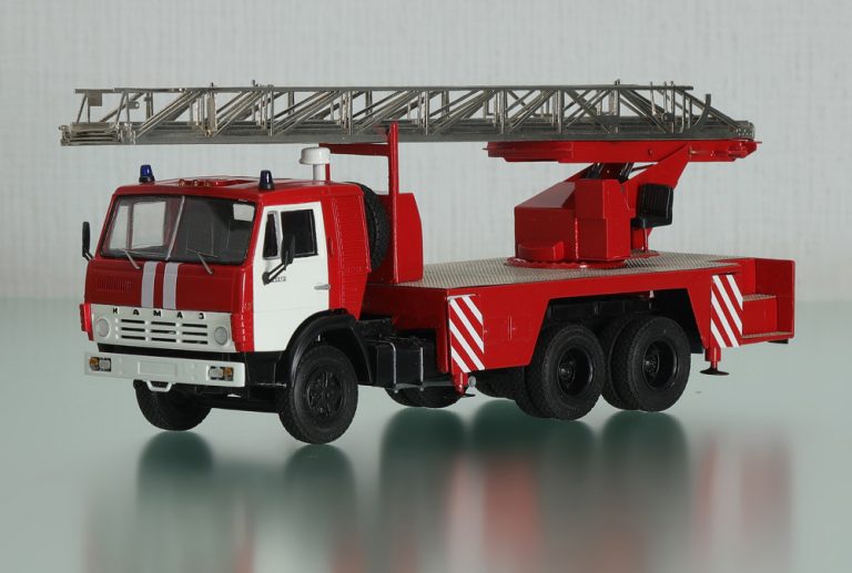 АЛ-30(53213) мод. ПМ-512 пожарная автолестница на шасси КамАЗ-53213