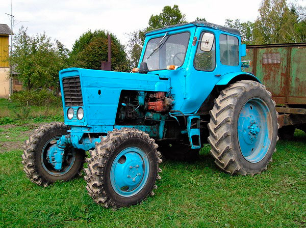 МТЗ-52 «Беларусь» универсально-пропашной колёсный трактор