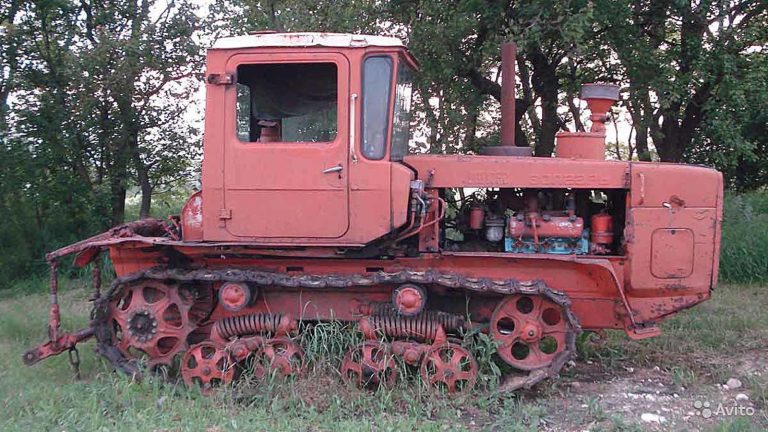 ДТ-175С «Волгарь» гусеничный сельскохозяйственный трактор