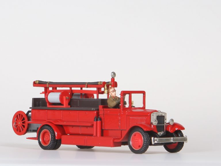 «Пожарный Автодоровец» автонасос-линейка на шасси АМО-4
