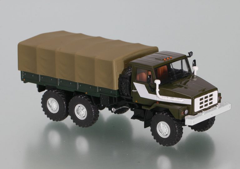 Урал-43223 6×6 вседорожный бортовой грузовик