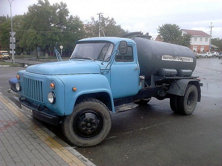 КО-503Б ассенизационная машина для закачки-выкачки и перевозки жидких отходов на шасси ГАЗ-53-14