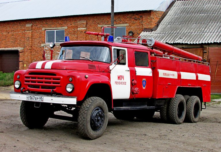 АЦ-40(133Г1 или Г2) мод. 181 пожарная автоцистерна на шасси ЗиЛ-133Г1 или 133Г2