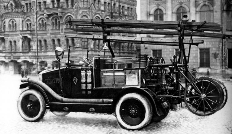 Пожарный автонасос «Подстволовой» на шасси АМО Ф-15