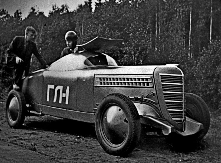 ГАЗ-ГЛ-1 образца 1940 года спортивно-гоночный автомобиль на шасси ГАЗ-11-73
