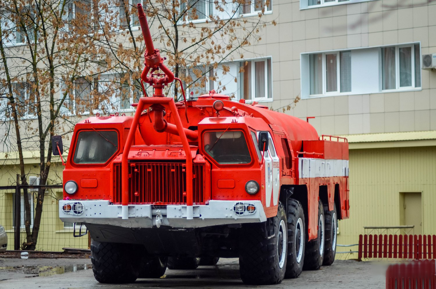 Пожарный водозащитный автомобиль АВЗ