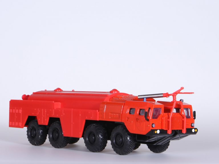 АА-60 (7310)-160.01 основной аэродромный пожарный автомобиль