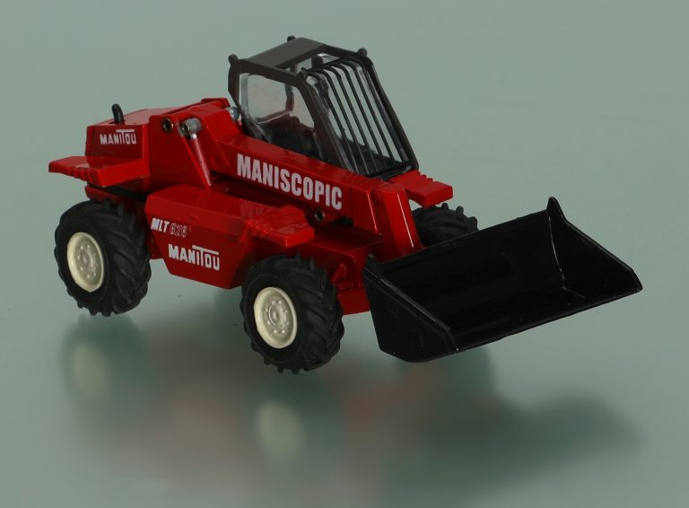Manitou Maniscopic MLT 626 frontal wheel telescopic Loader