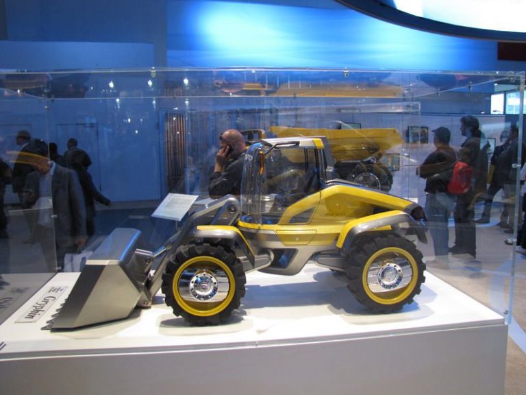 Volvo Gryphin Concept  frontal Bucket loader
