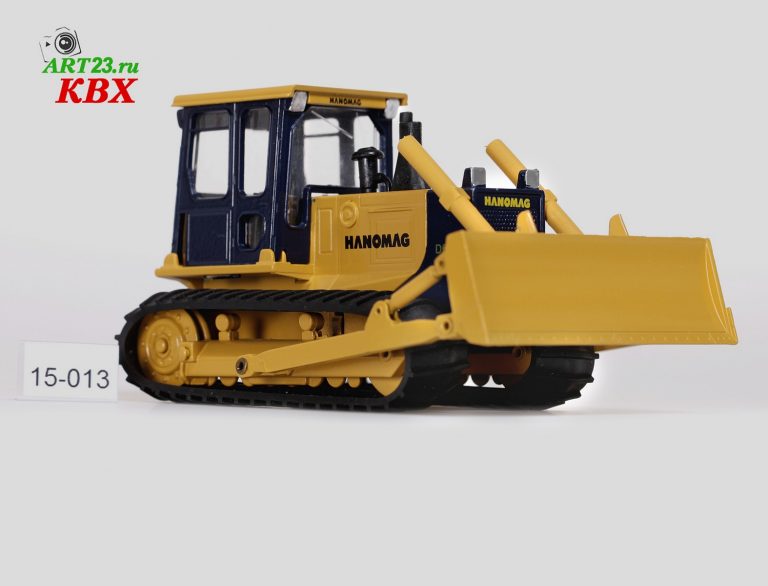 Hanomag D 680E crawler hydraulic bulldozer