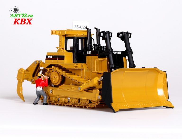 Caterpillar D10T mining crawler bulldozer