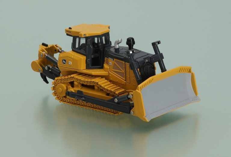 John Deere 1050K crawler hydraulic bulldozer