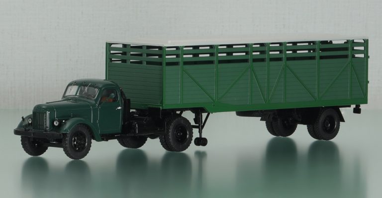 ЗиЛ-164Н/АН седельный тягач с полуприцепом-скотовозом ОдАЗ-857Б