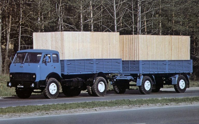 МАЗ-5335 бортовой грузовик