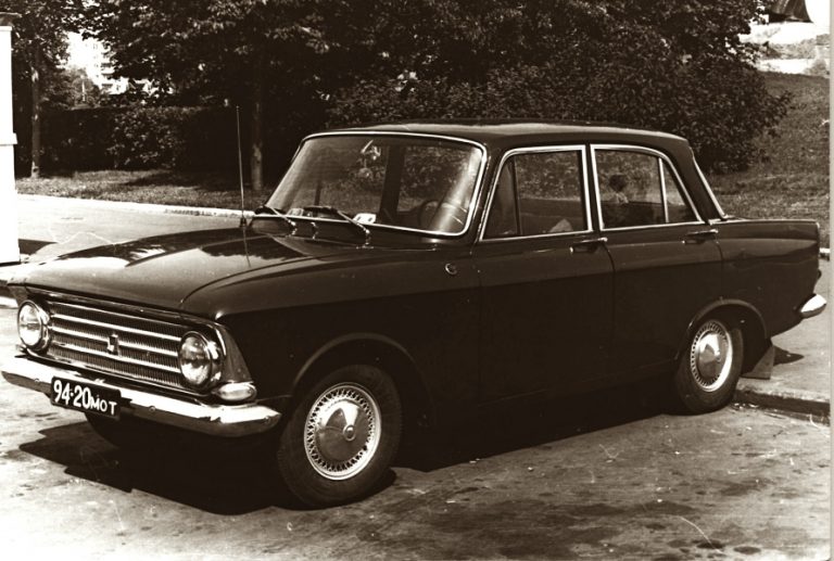 Москвич-408 седан