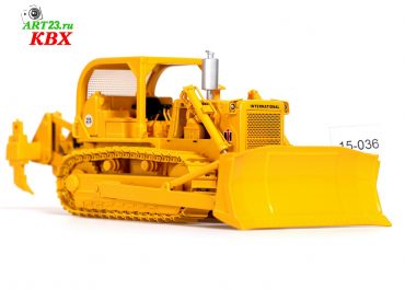 International Harvester TD-25C crawler hydraulic bulldozer