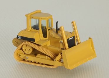 Caterpillar D6H Series II crawler hydraulic bulldozer