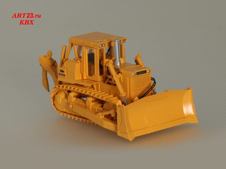 Komatsu D355A-3 crawler hydraulic bulldozer