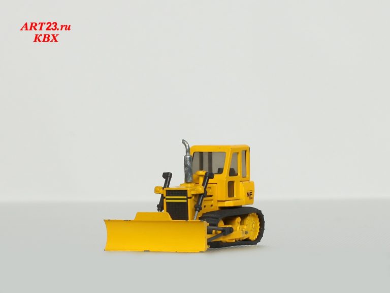 Massey Ferguson MF 300 crawler hydraulic bulldozer