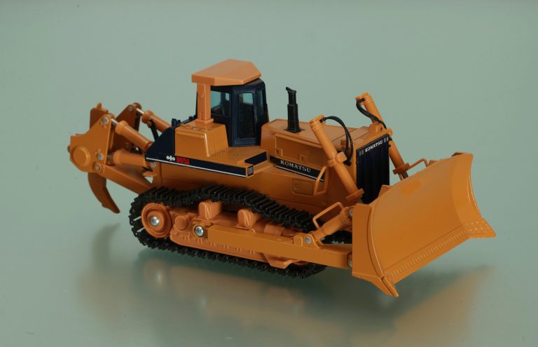 Komatsu D475A-1 mining crawler hydraulic bulldozer