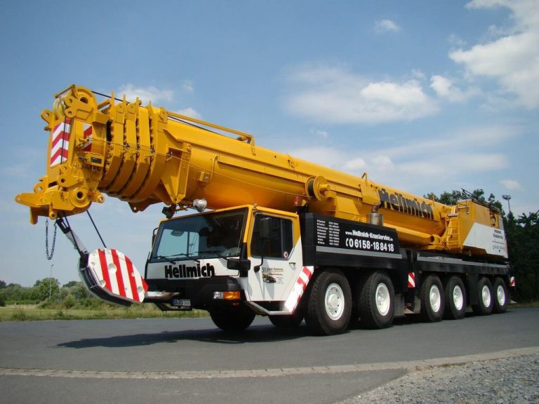 Liebherr LTM 1300/1 Mobile Cranes