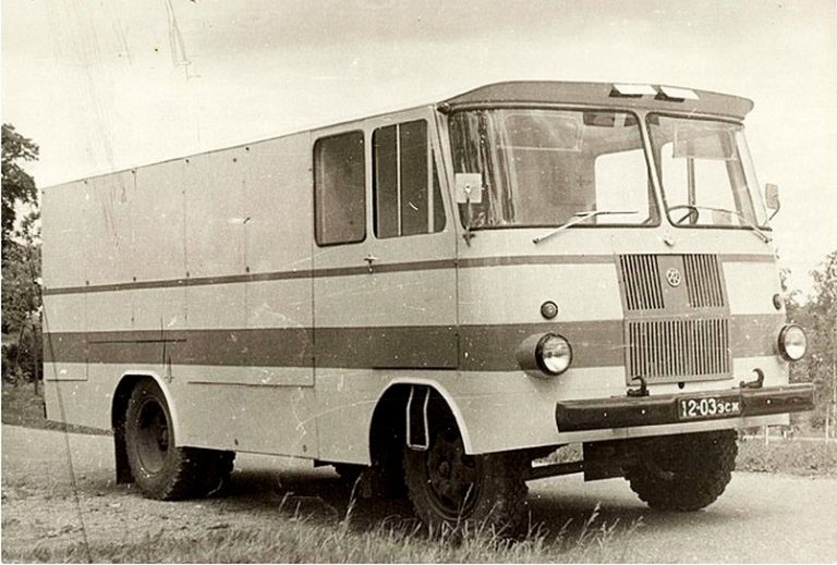 ТА-943 изотермический автофургон для перевозки хлебопродуктов на шасси ГАЗ-52-01