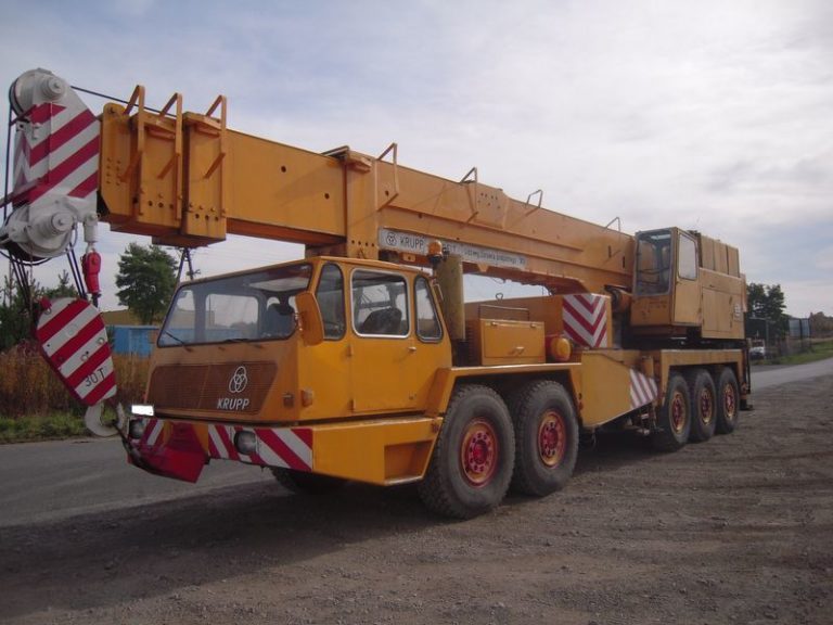 Krupp 80 GMT off-road Cranes