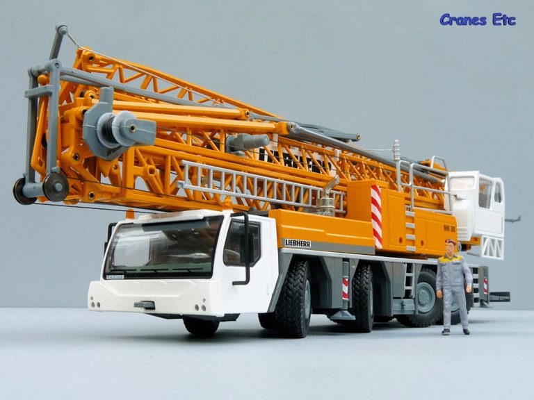 Liebherr MK 88 Mobile construction crane