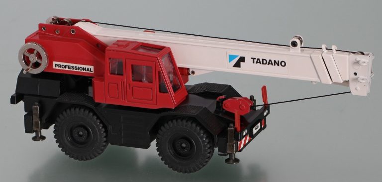 Tadano TR 250M-3 rough terrain cranes