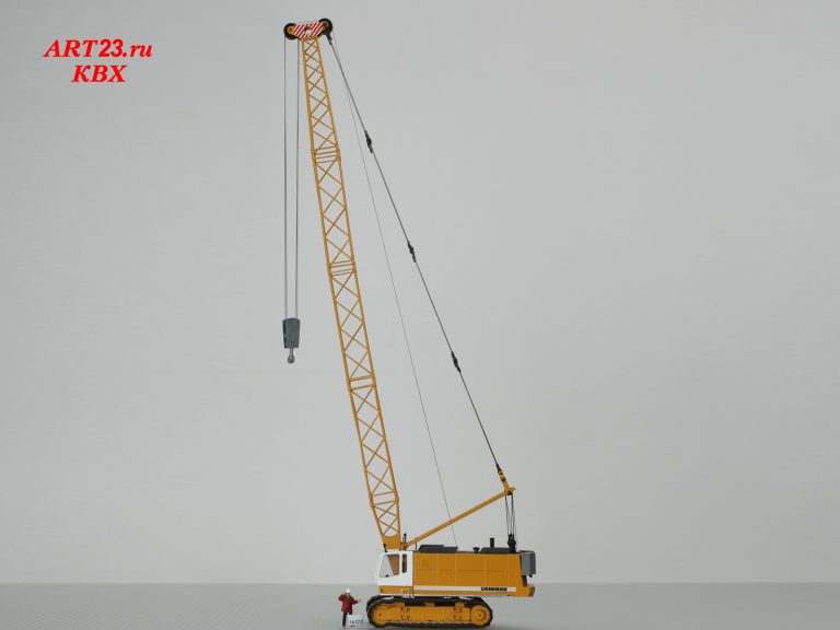 Liebherr HS 885 HD Litronic crawler cranes