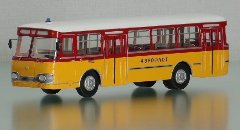 ЛиАЗ-677П «Аэрофлот» перронный автобус для доставки авиапассажиров