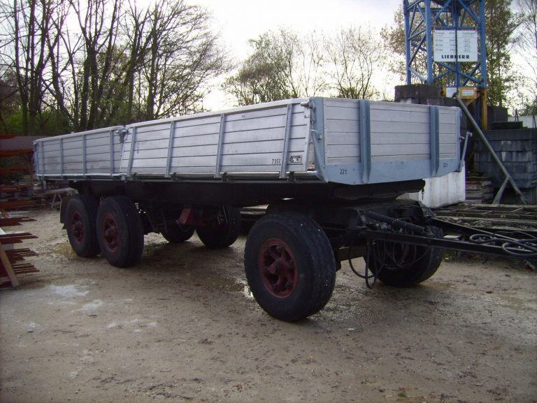 Heuser 3-axle two-sided air tipper
