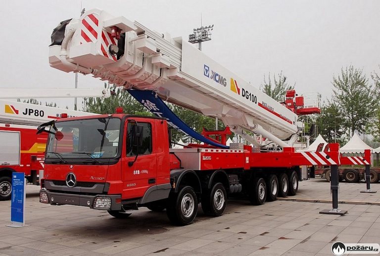 XCMG DG100 aerial platform Fire Truck, analogue Bronto Skylift F101HLA,