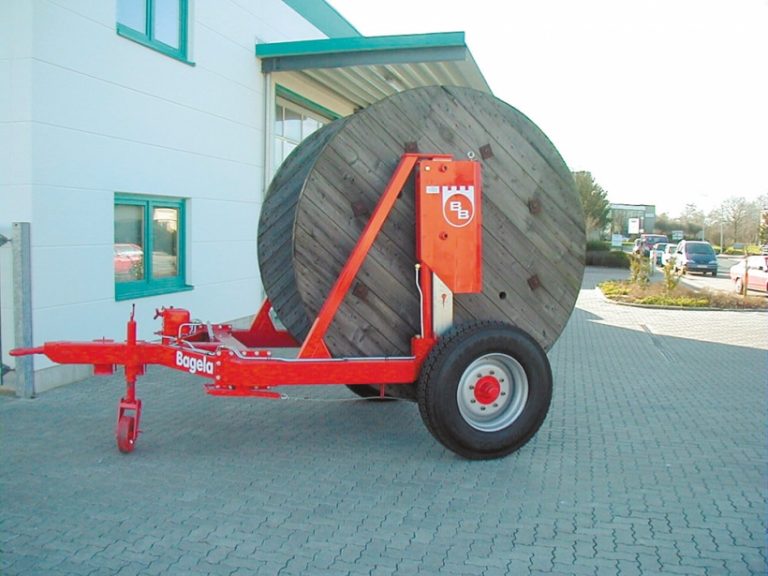Large cable reel on trailer