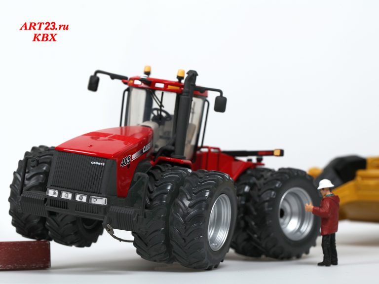 Case IH Steiger 485HD Scraper Version Dual-Wheeled Tractor